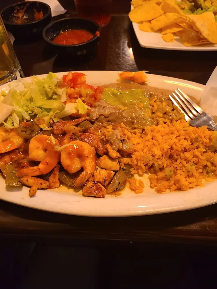 Chicken Shrimp Mango